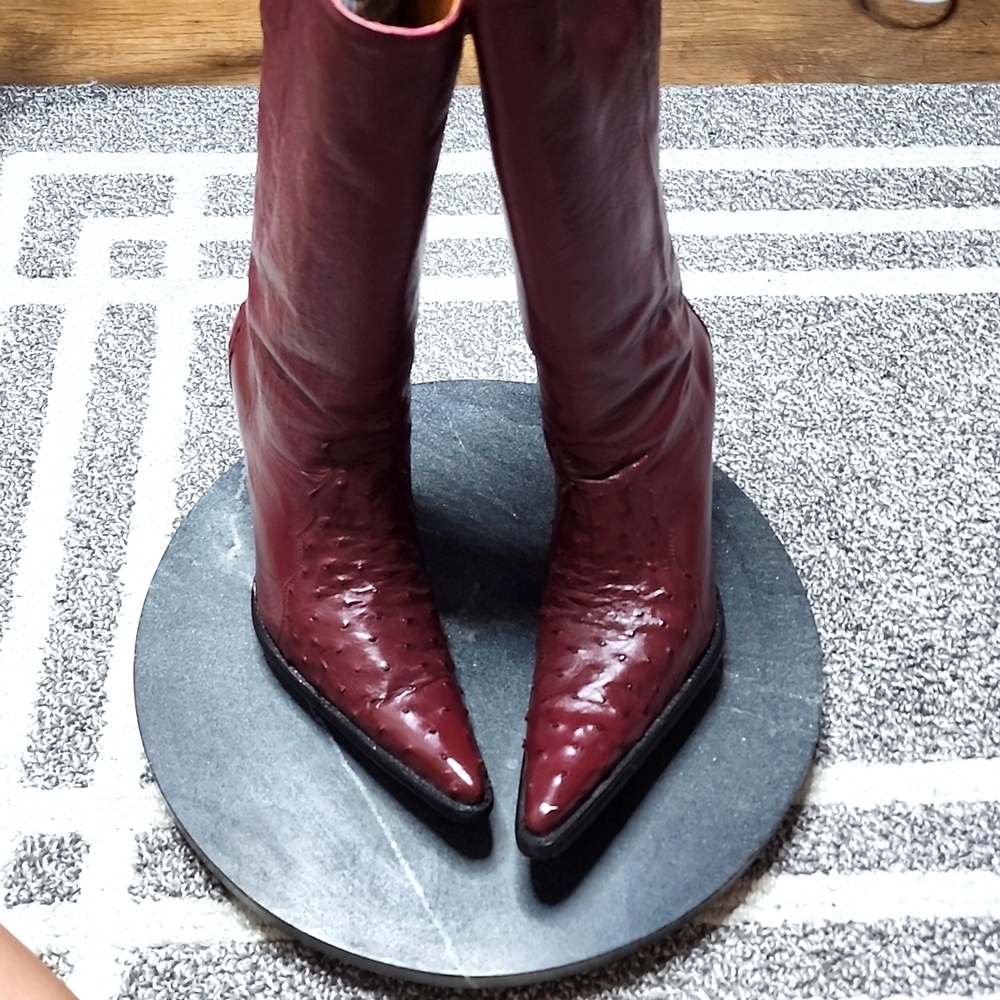 Leather maroon boots CUTE! - Picture 1 of 14